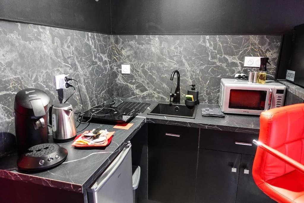 Love Room Passion Saint-Hilaire-de-Talmont المظهر الخارجي الصورة