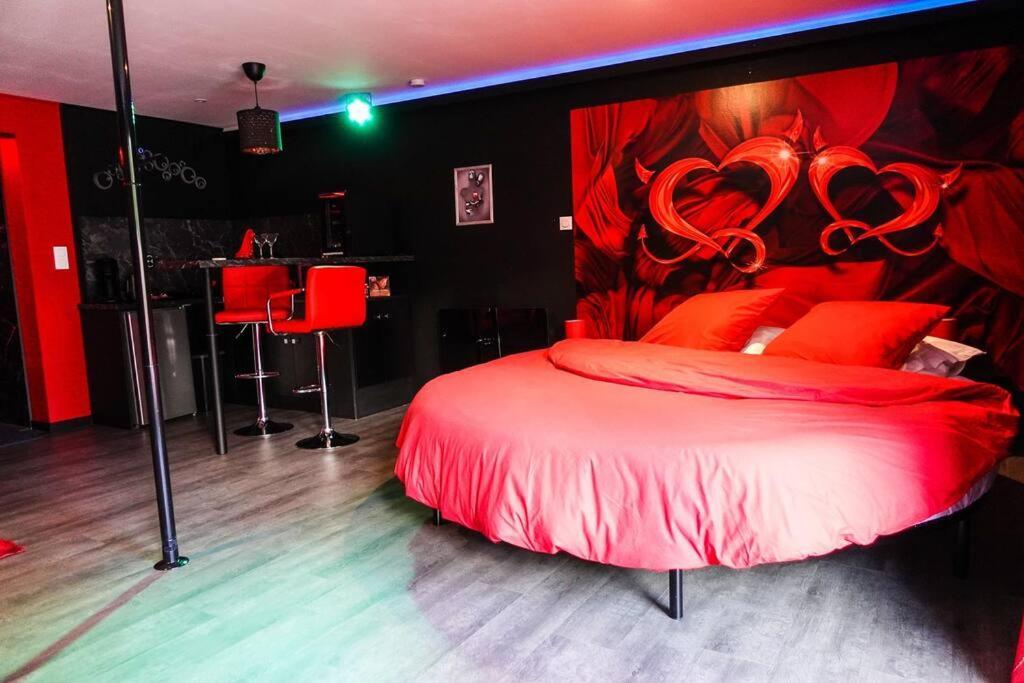 Love Room Passion Saint-Hilaire-de-Talmont المظهر الخارجي الصورة